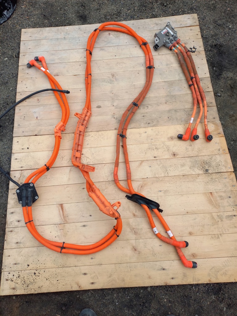 фото №1, Audi q5 a6 hybrid провода капот 8r0971797b