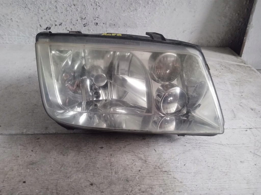 Купити Лампа перед права vw bora 08-341-1106r