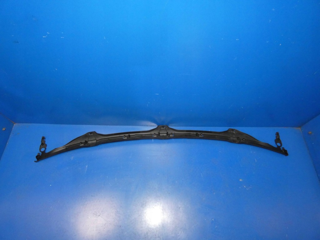 Купить Mercedes c-klasa w205 молдинг жабо