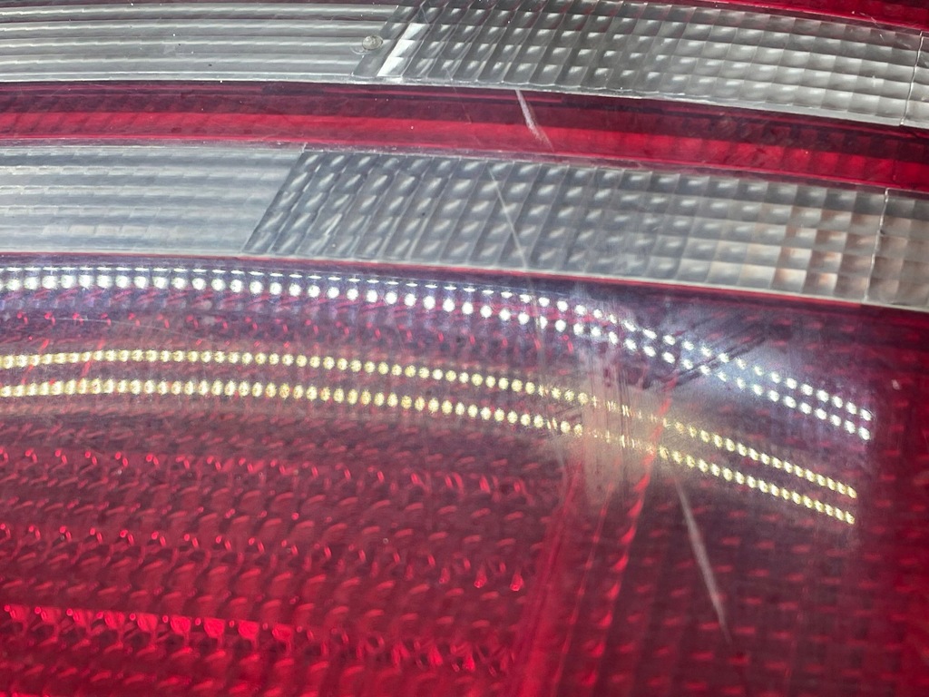 фото №7, Honda accord 2000 лампа задня права сторона sedan dq251199