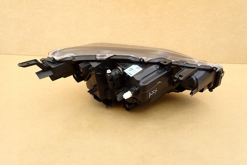 фото №13, Toyota yaris cross лампа левая левый перед full led koito 0d-312