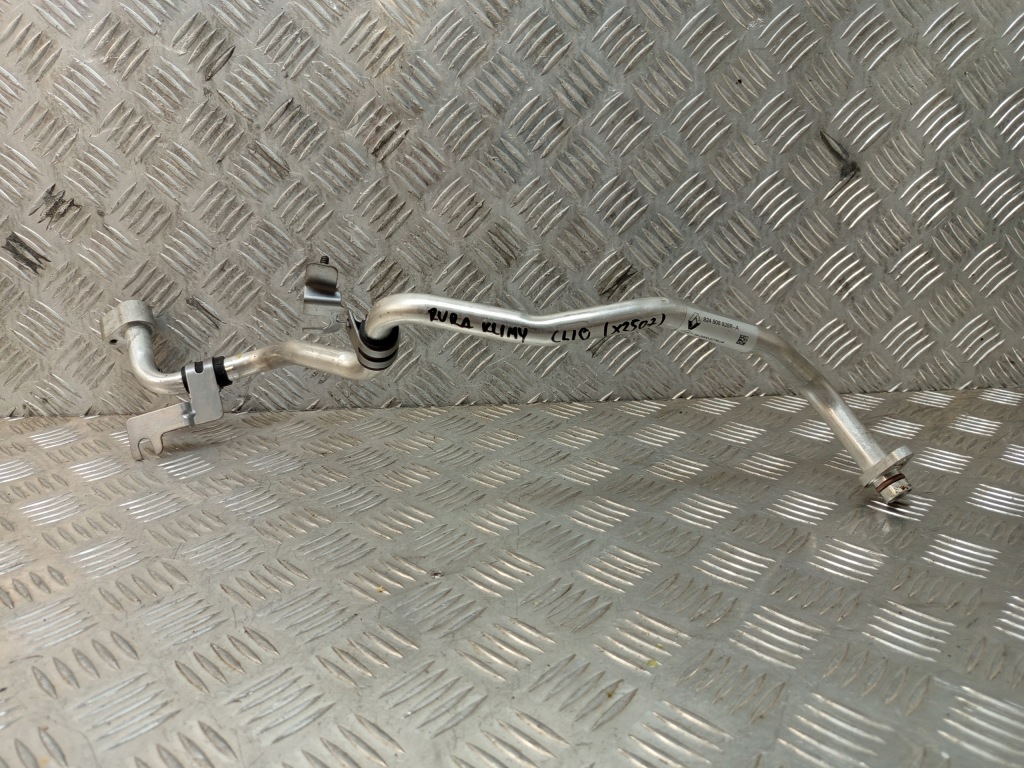 Renault clio v труба пабтрубок  шланг кондиционера 924808928r Цена