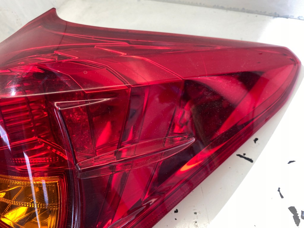 фото №4, Toyota auris ii лампа правый задняя 02-267