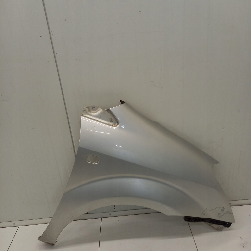 фото №1, Крыло правый передний toyota corolla e12 2005