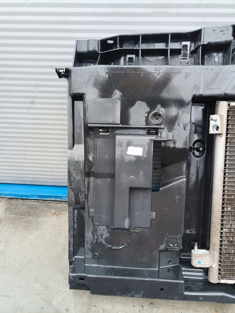 фото №8, Peugeot 208 1.4 hdi pas передний радиатор