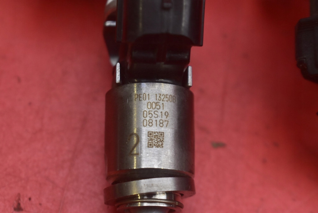 фото №12, Молдинг впрыскная форсунки pe0113250b mazda mx5 mx-5 iv nd 2.0 skyactiv 160km