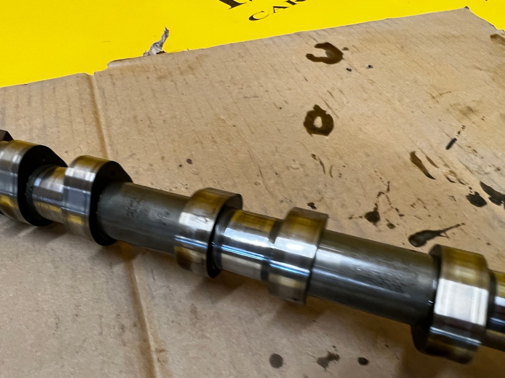 фото №14, Комплект валы распределительного вала всасывающий выпускной citroen peugeot 1.6 thp 5g01 10fjcc