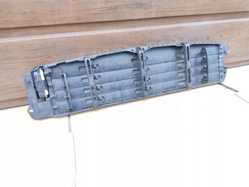 фото №6, Jaguar xe x760 повітропровід впуск повітря жалюзі pas перед bardzo ładna