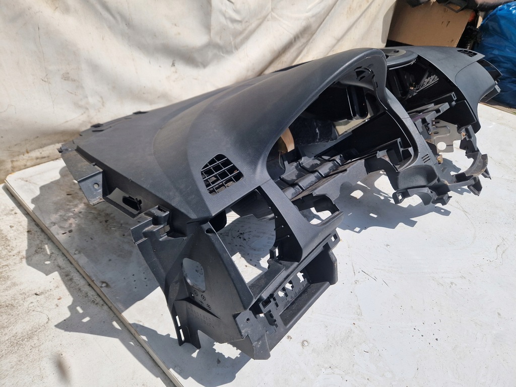 фото №7, Mitsubishi grandis приборная панель приборная консоль air bag пассажира y