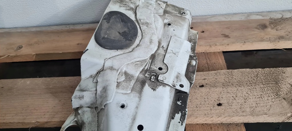 фото №8, A4 b9 8w s4 носик лонжерон крыла левая левый ls9r a5 8w s5