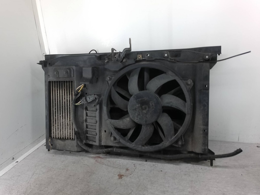 Набор радиатор с вентилятор peugeot 308 1 sw valeo 1.6 hdi в Украине