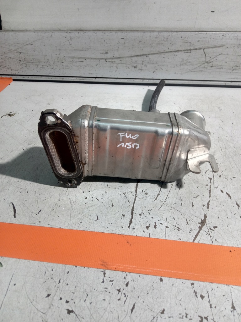 фото №1, Bmw 1 f40 радиатор egr 8576809 1.5 d