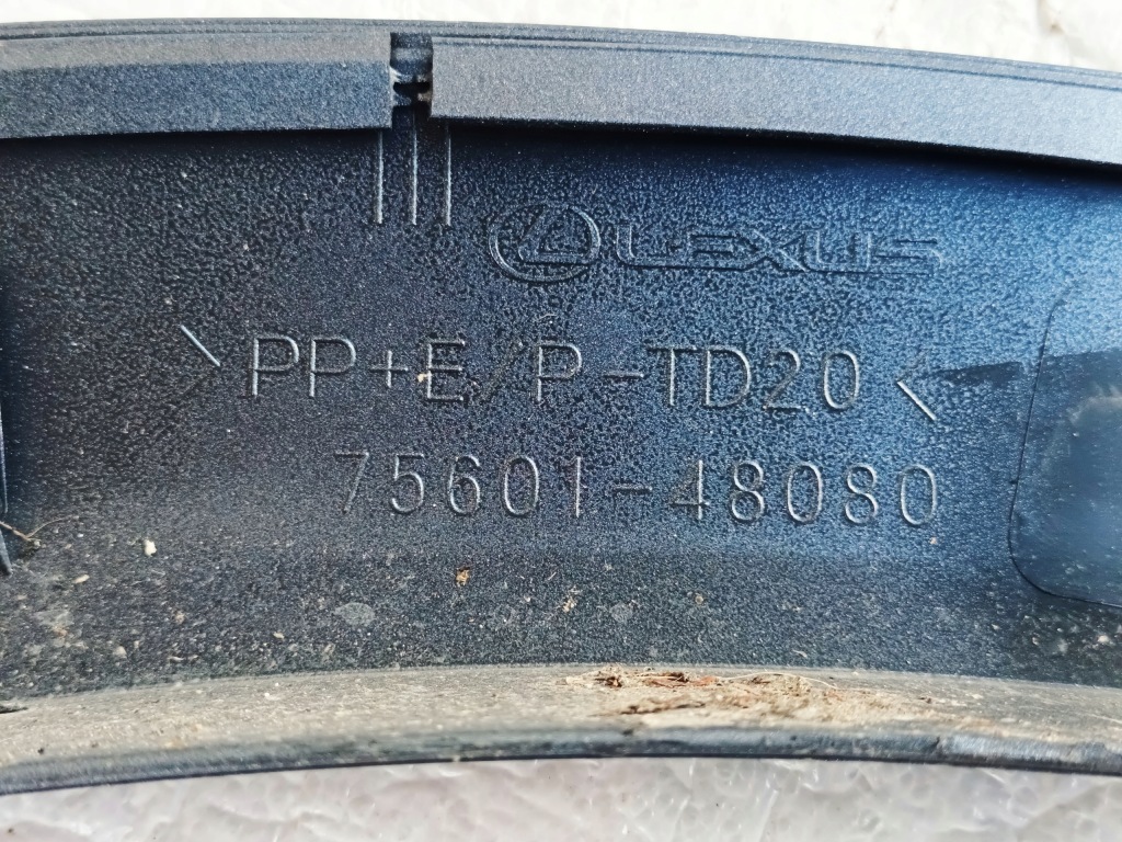 Молдинг передняя правая lexus rx перед правый Цена