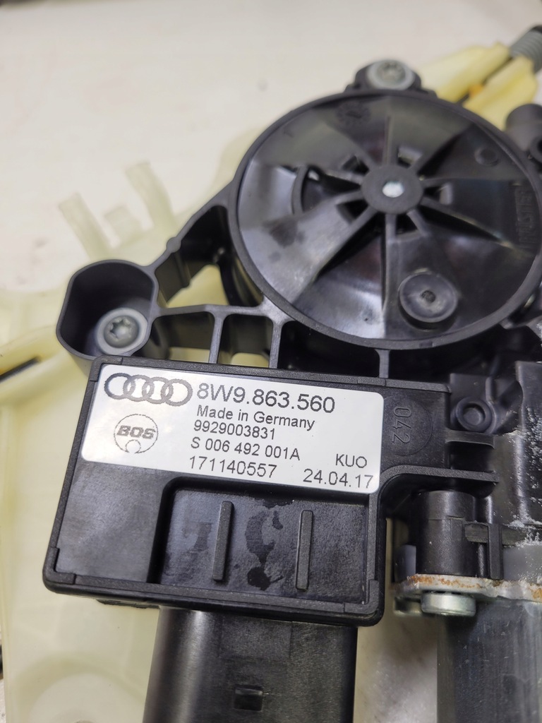фото №5, Механізм кришки багажника audi a4 b9 a5 8w9863560