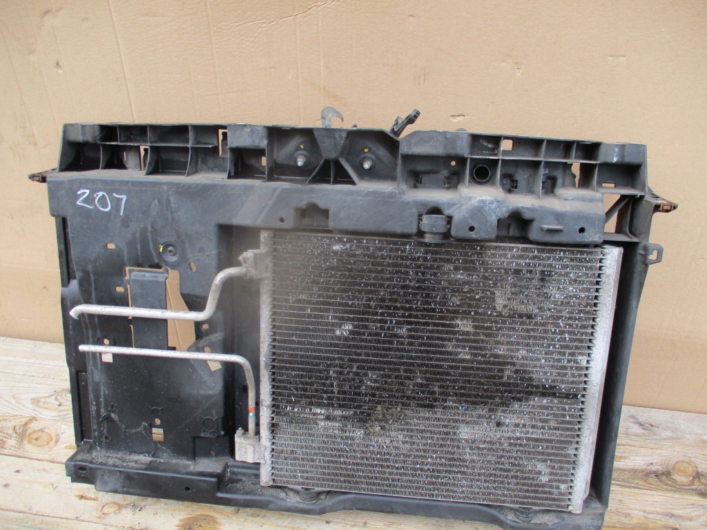 фото №1, Pas передний радиатор peugeot 207 1.4b