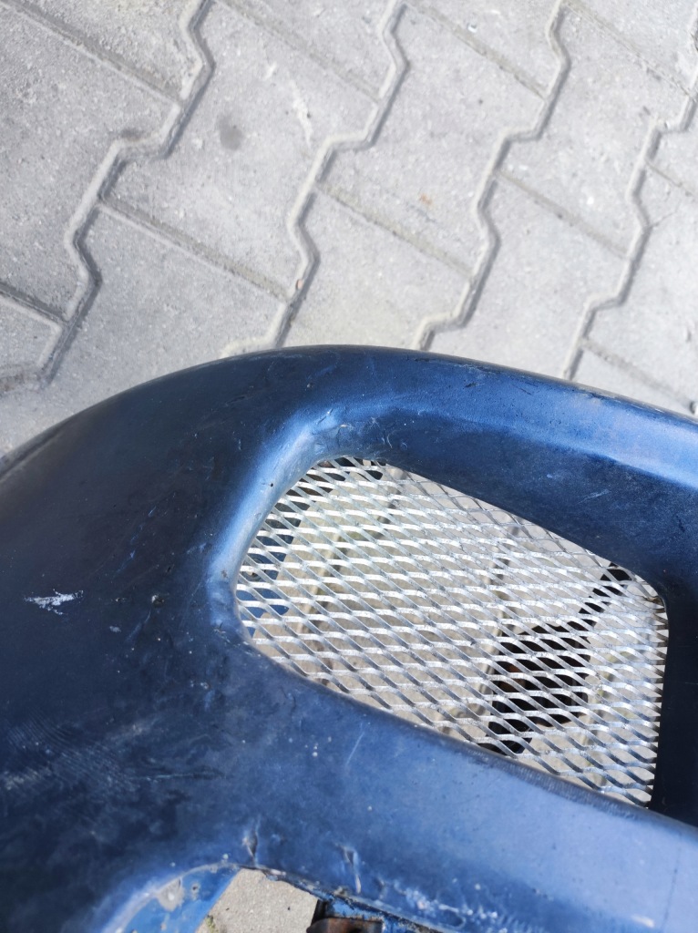 Бампер перед передний mazda 323 b02k50031 в Украине