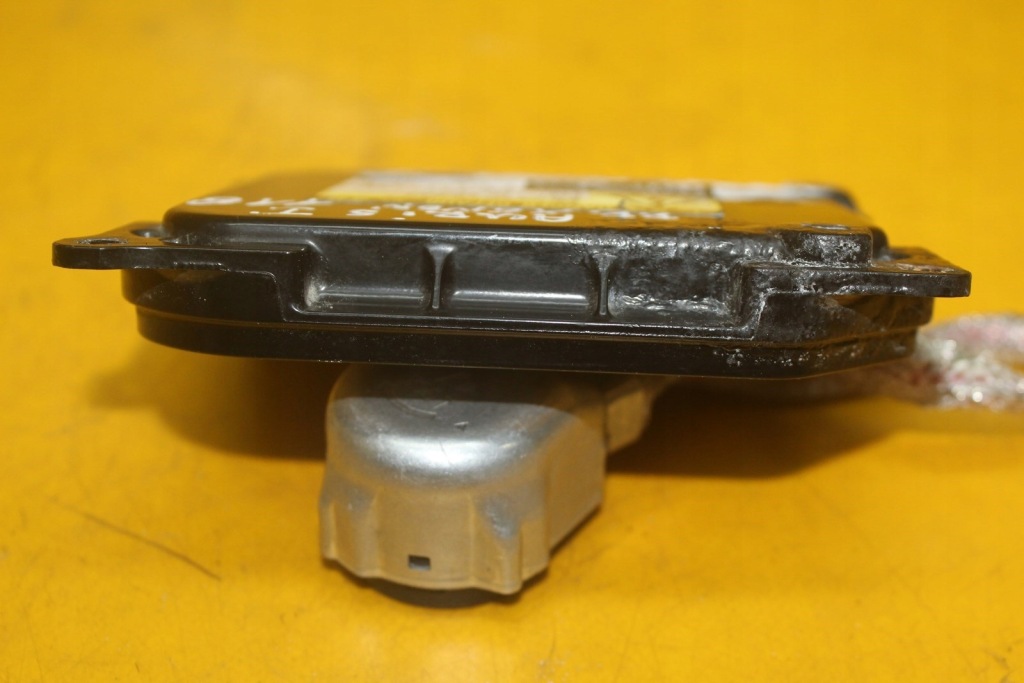 Купить Преобразователь лампы правый перед ксенон toyota auris i 85967-52020 031100-0296