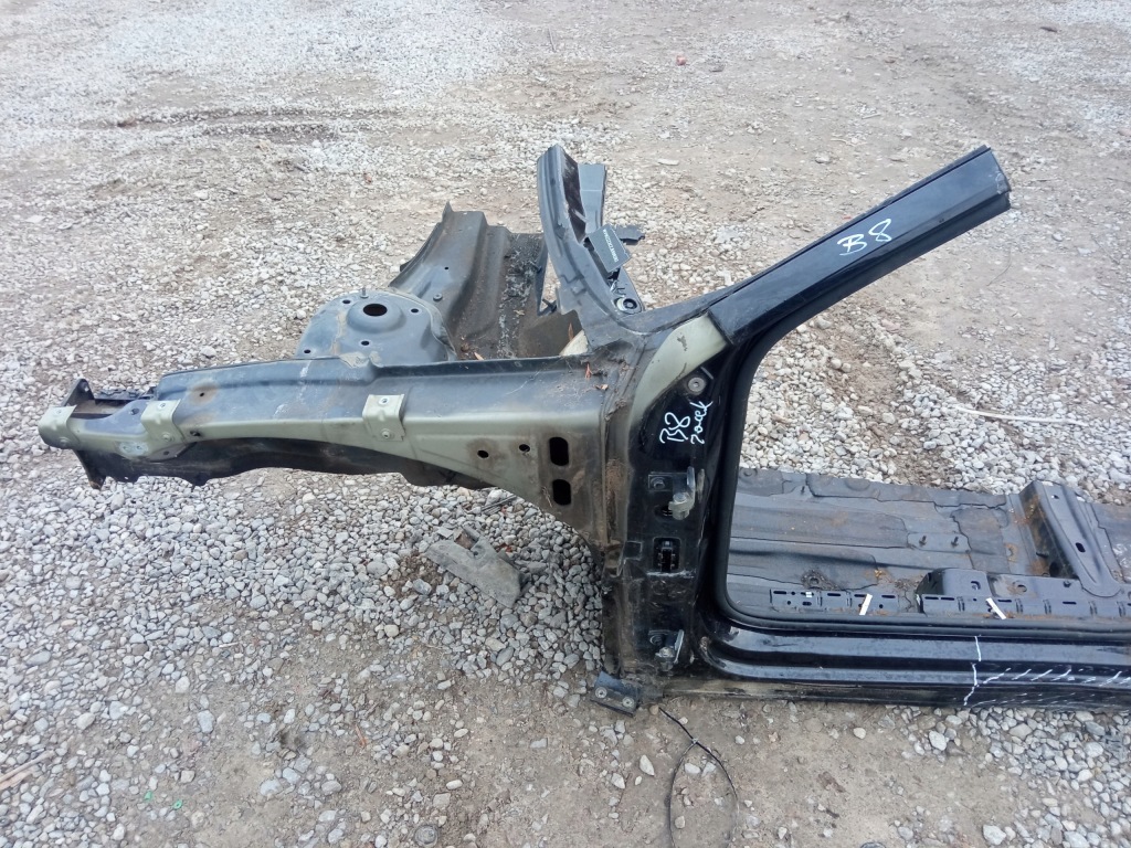 фото №2, Volkswagen vw passat b8 чверть ліва передня блок двигуна поріг