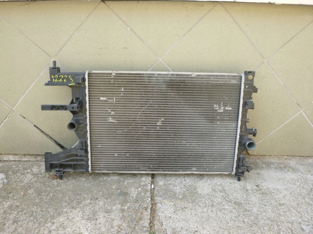 Купить Opel astra 4 iv j 13281773 радиатор воды