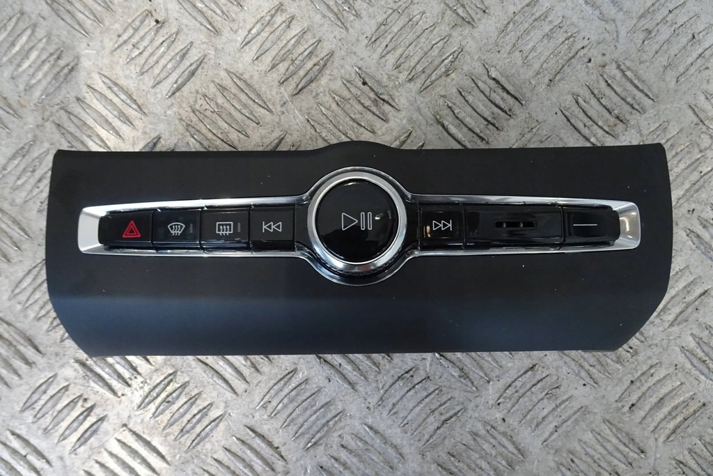 фото №1, Volvo xc60 ii панель блок керування радіо 21-