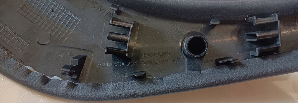 фото №6, Mercedes w213 подлокотник задние правое дверь a2137300294 i a2137302600