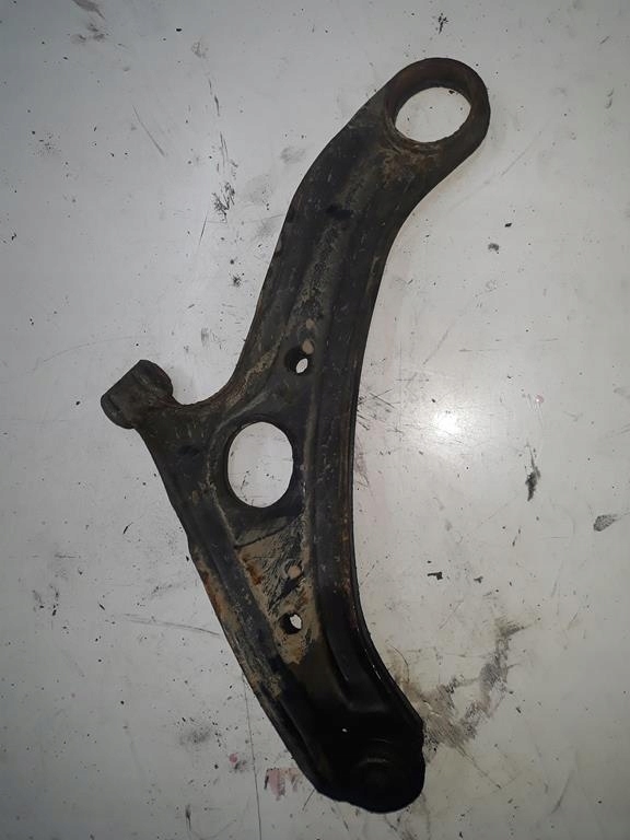 фото №1, Hyundai getz 06 1.4 рычаг правый перед