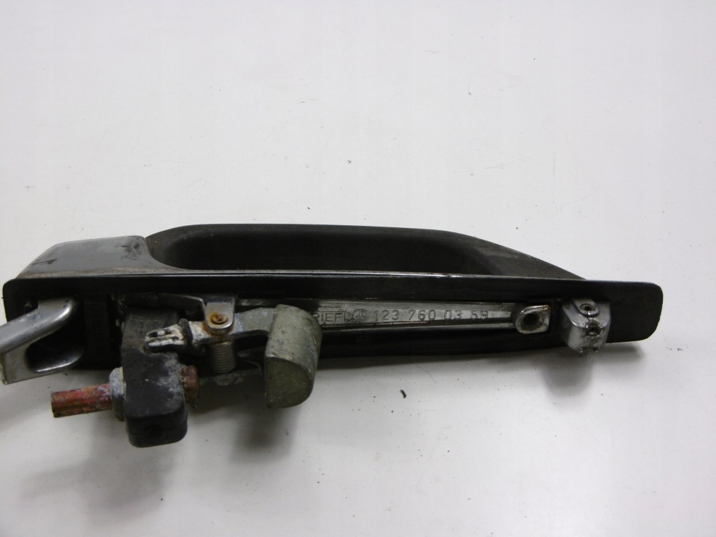 Mercedes 123 w123 ручка зовнішня двері права задній 1237600359 Оригінал