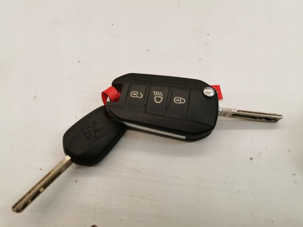 фото №6, Peugeot 308 t9 замок зажигания 2x ключ 2015r