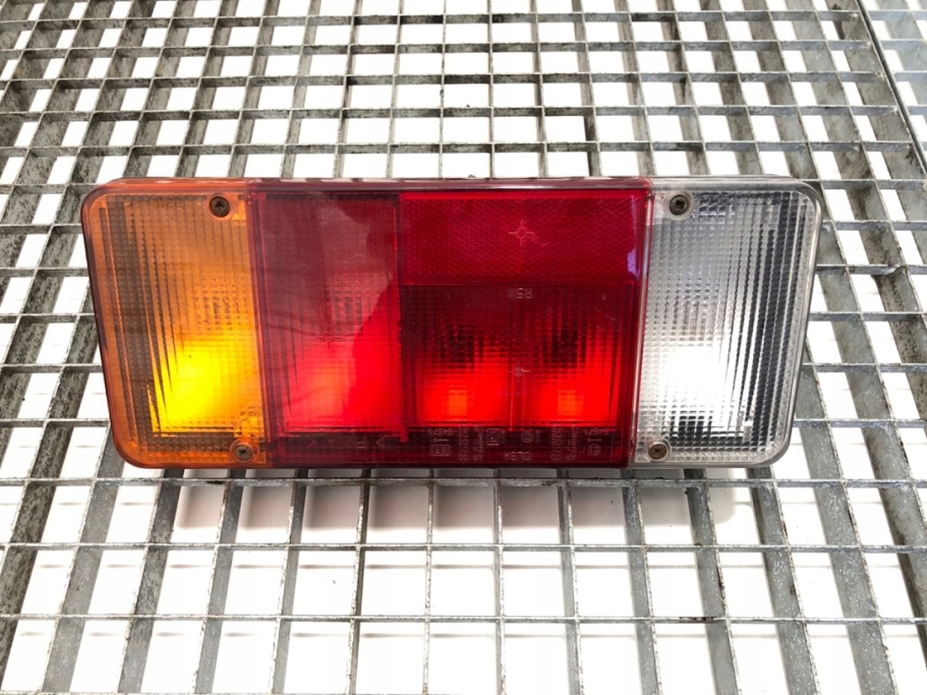 фото №1, Лампа правый задняя peugeot boxer ii 1360258080 bus свет задняя, правая