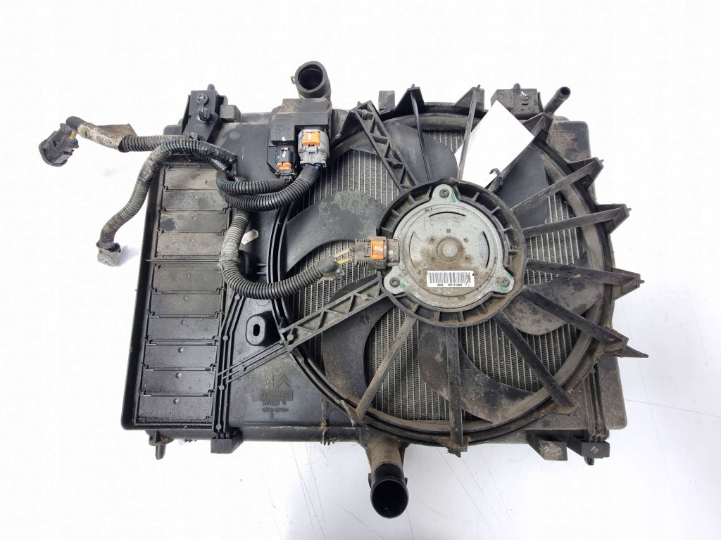 Купити Радіатор води 9687359380 2.0 hdi citroen c5 2 x7