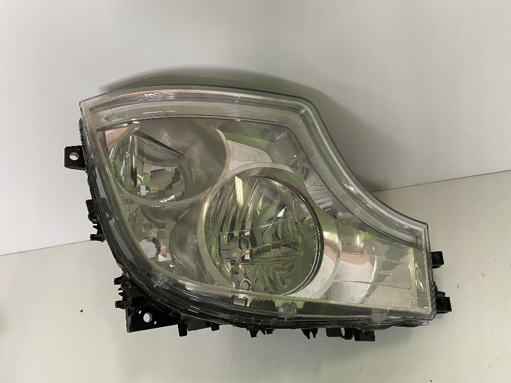 Купить Mercedes actros mp 4 рестайлинг  a960 w960 w961 18 led фара правый  перед