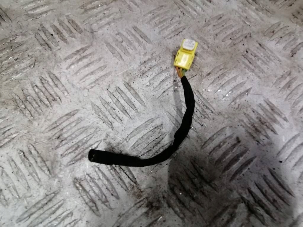 фото №1, Opel crossland x колодка штекер подушка безопасности 3 pin