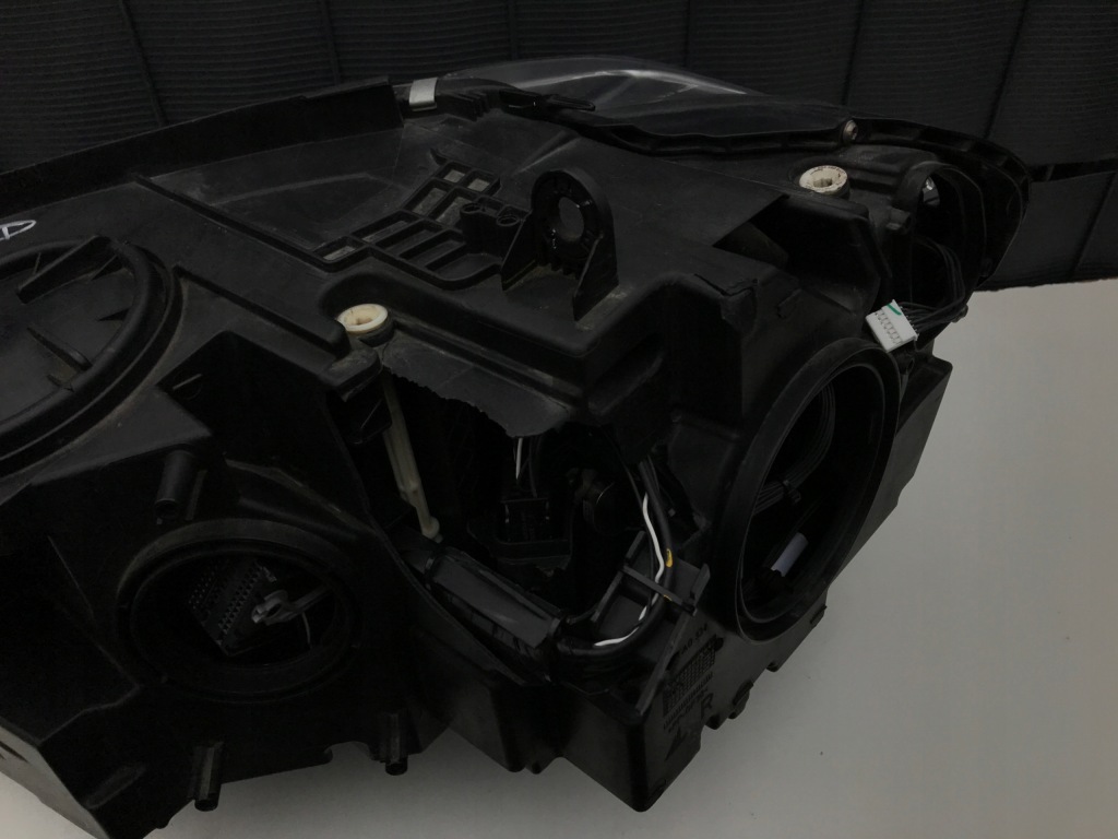 Bmw x5 f15 x6 f16 правый  фара перед адаптивный led 14-18 Оригинал