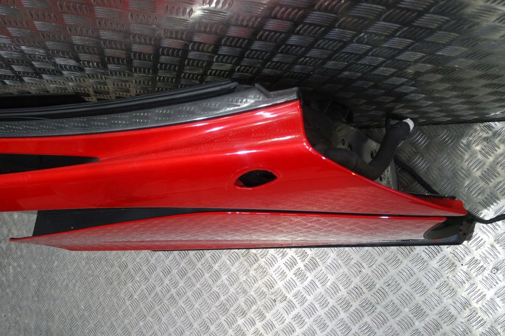 фото №5, Двері праве колір mclaren 570 570s