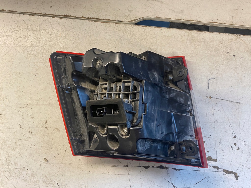 фото №8, Skoda octavia iii kombi лампа правый задняя