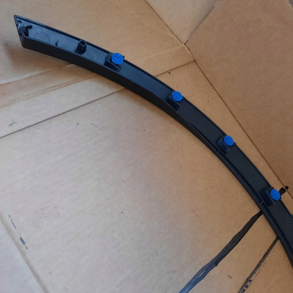 фото №10, Range rover evoque молдинг крыла правый перед bj32 16a074 ac