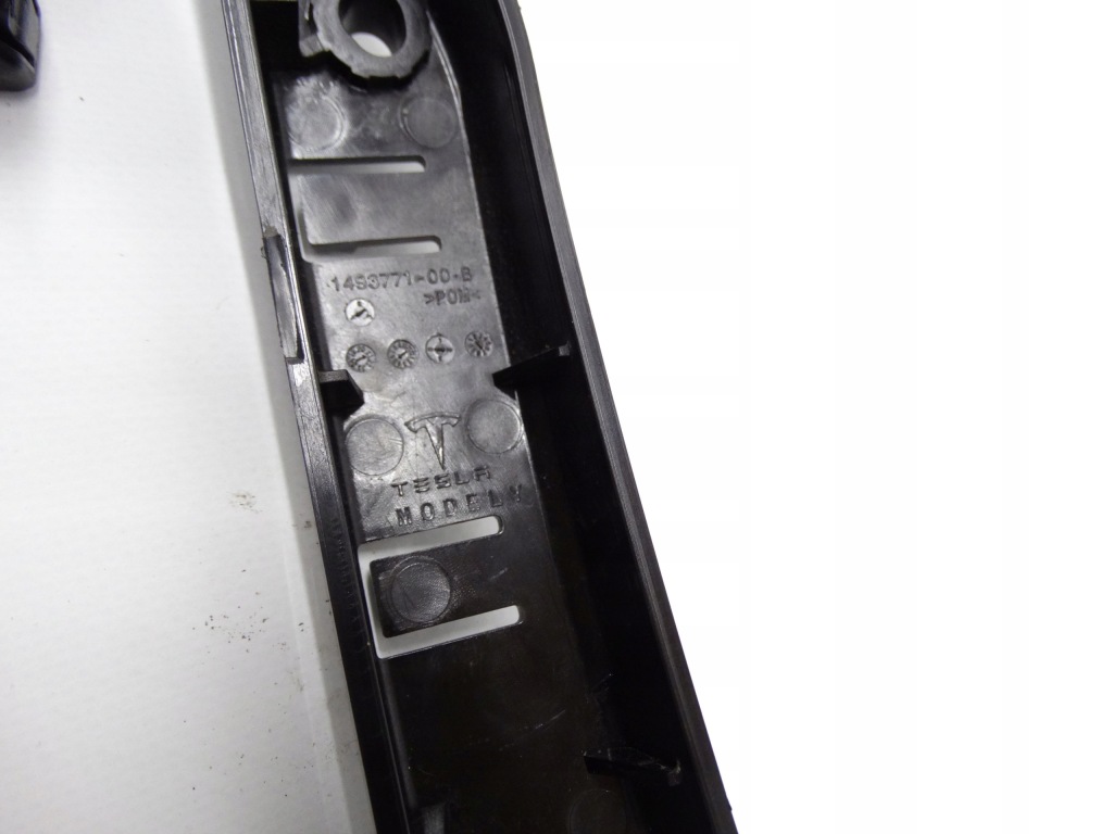 фото №12, Tesla model y 2020- напрямні кріплення бампера перед комплект 1493770-00-b