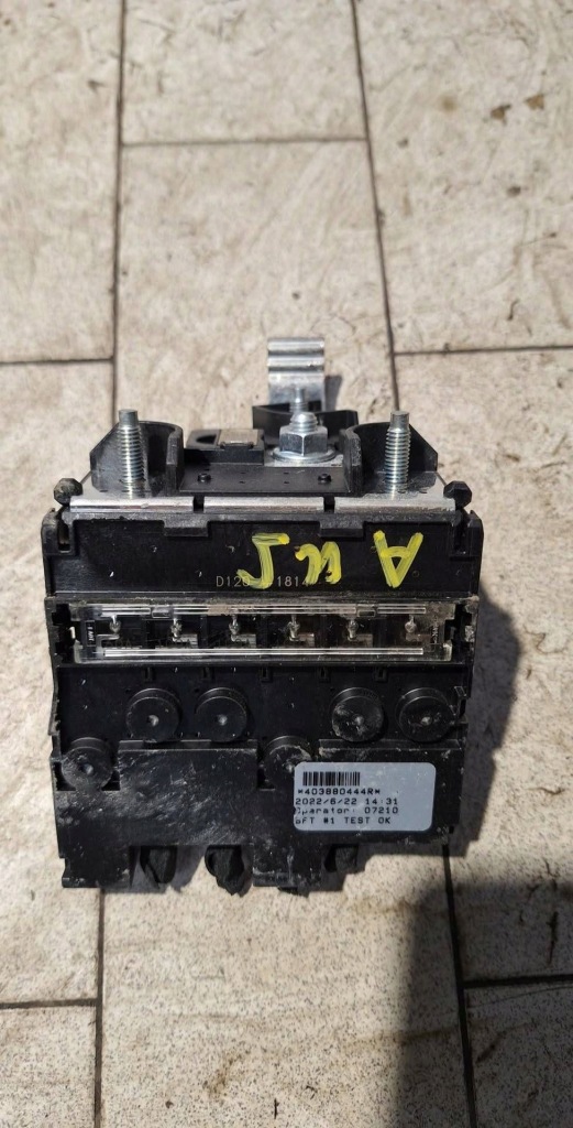 фото №1, Клемма rozdielacz тока предохранитель renault austral 403888090r