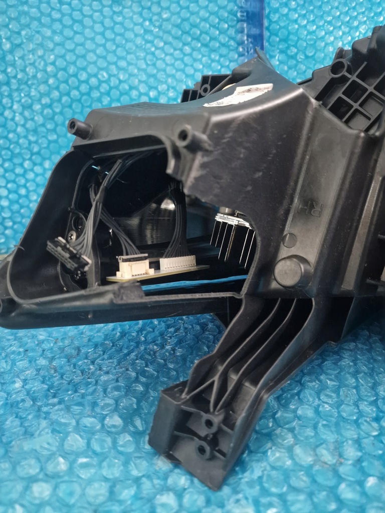 фото №10, Лампа передняя правая seat cupra born