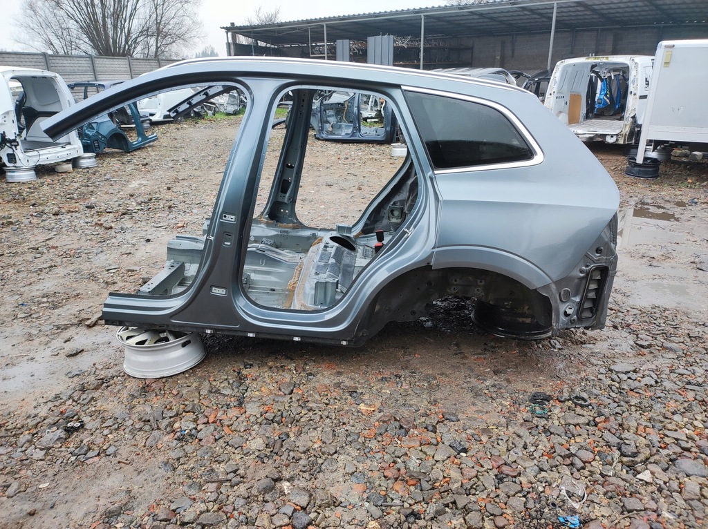 фото №1, Четверть крыла левый задняя volvo xc60 ii 2