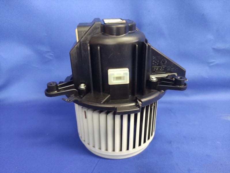 Купить Denso 5p1330400 воздуходувка отопителя