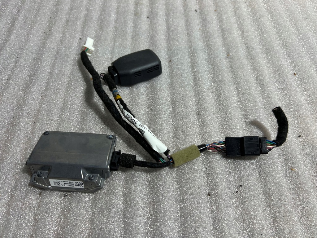 фото №1, Mazda 3 bp камера передняя стекло передняя rok 2021 bdgf67xcx-e