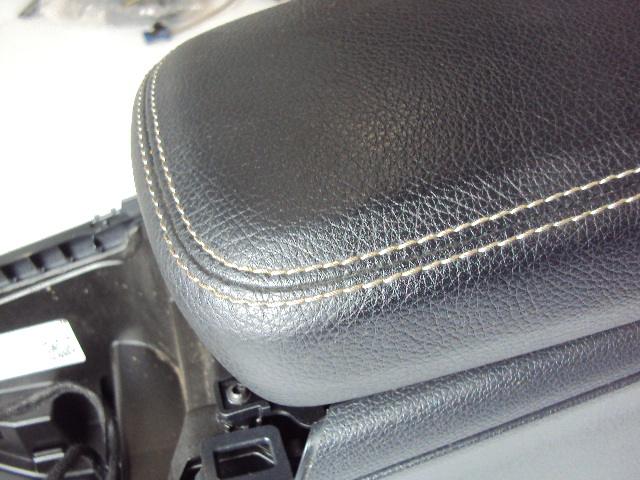 фото №4, Подлокотник туннель mercedes a-klasa w176 2016-