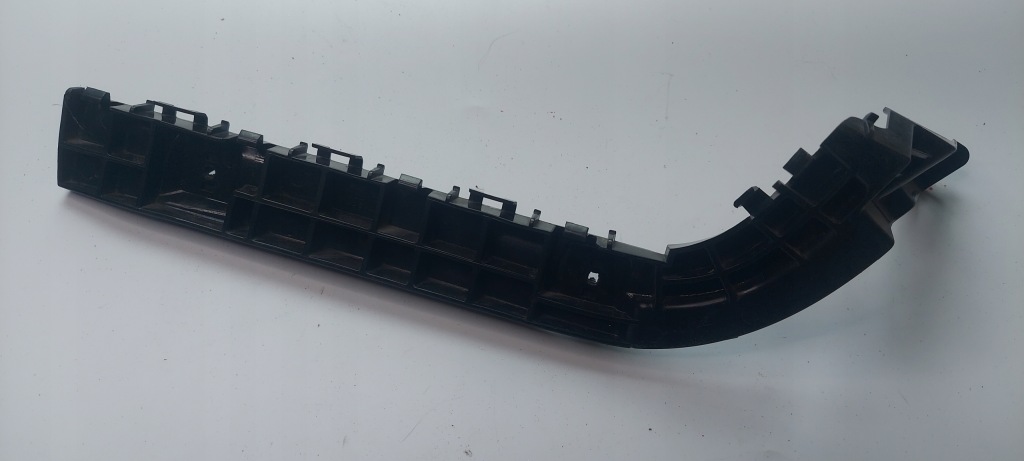 фото №1, Sx4 s-cross направляющая бампера правый задняя 71832-61