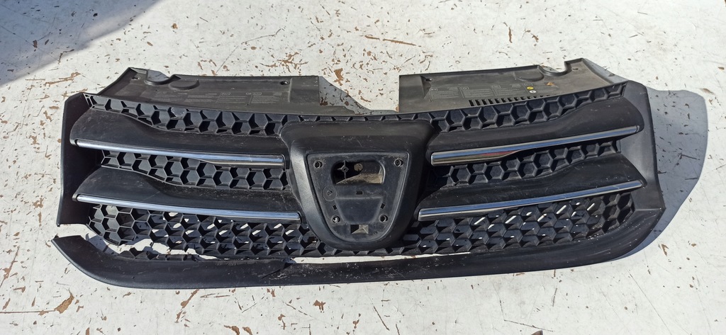 фото №1, Dacia sandero ii logan ii 2012- решётка радиатора решётка радиатора 623103971r