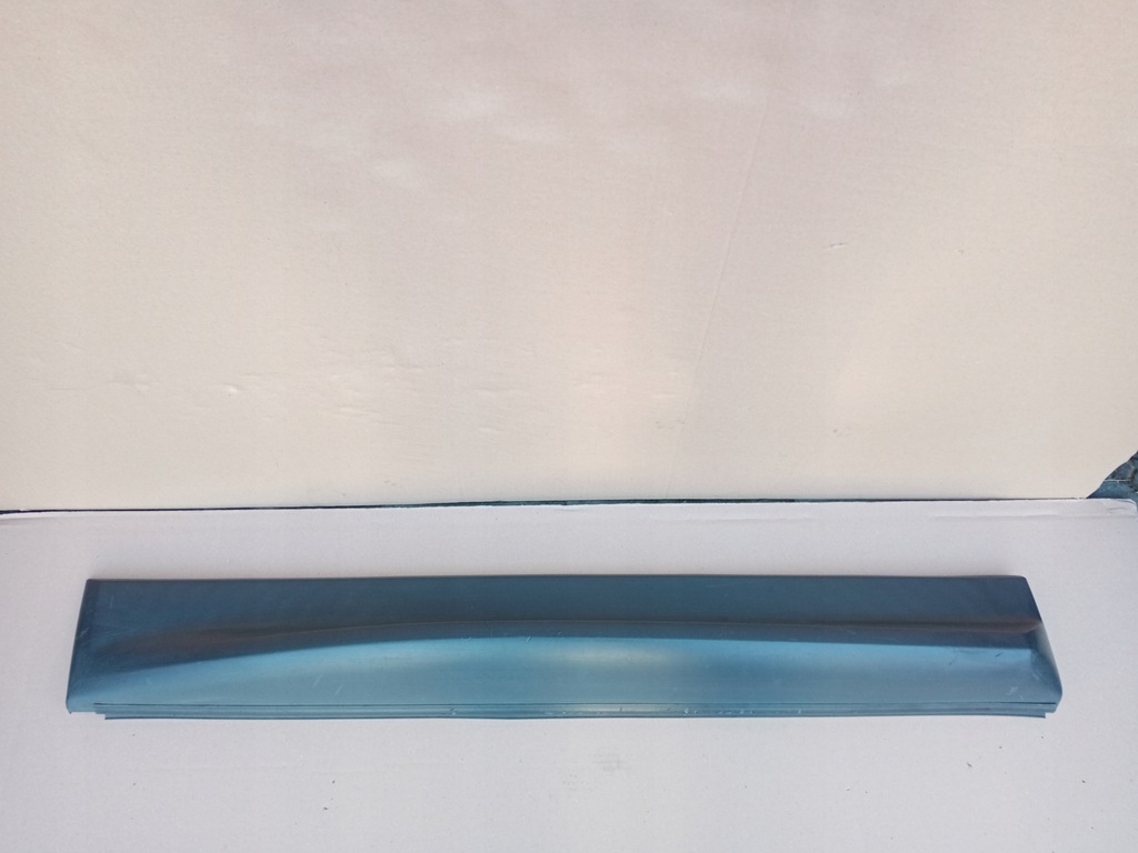 фото №1, Range rover sport l320 левая молдинг дверь перед