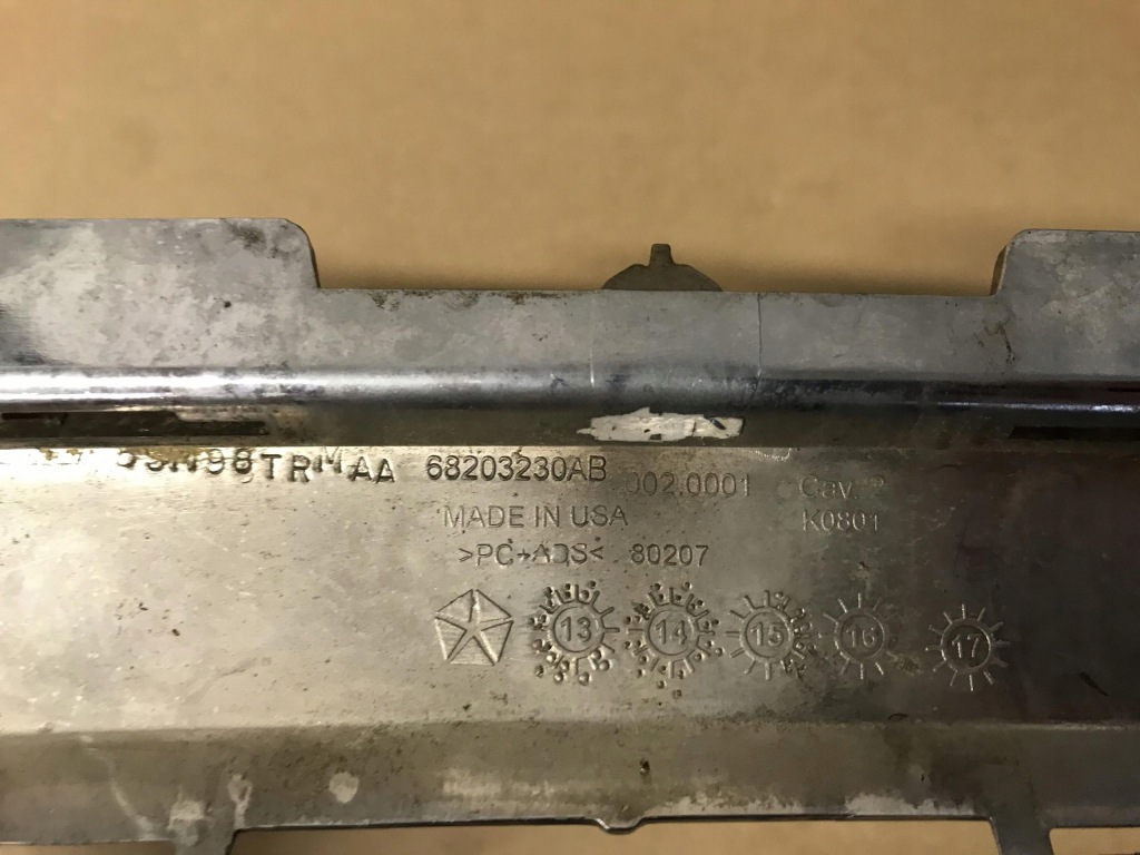 фото №7, Jeep cherokee kl молдинг решётка решётка радиатора 68203230ab