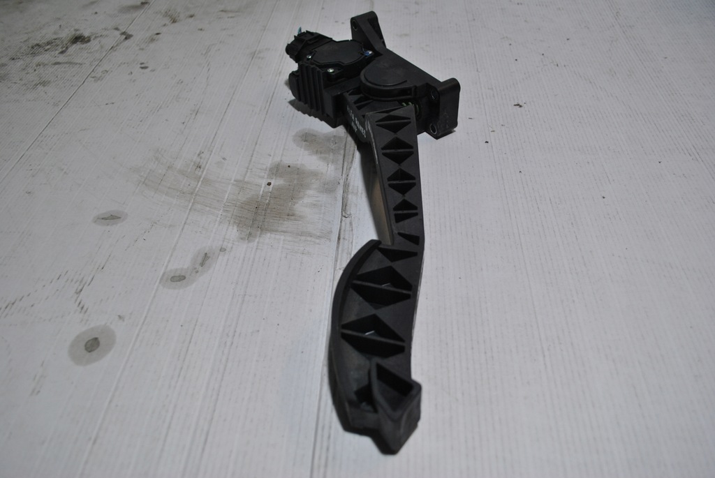 фото №4, Потенциометр педаль газа alfa romeo 147 0281002380