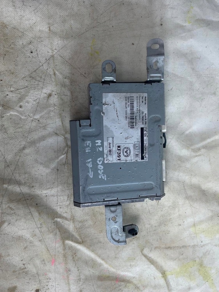 фото №1, Mazda 3 17-тюнер радио bose europa