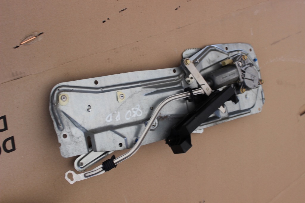 фото №1, Механизм окон правый перед volvo 850